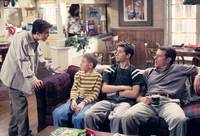 Кадр Малкольм в центре внимания