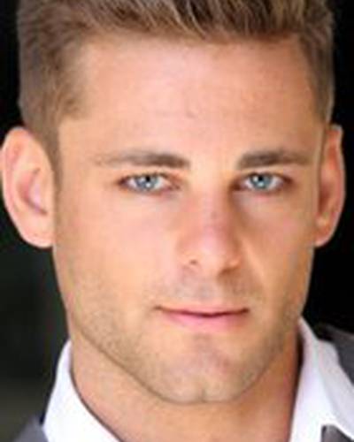 Ари Бойлэнд фото