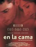 Постер из фильма "В постели" - 1