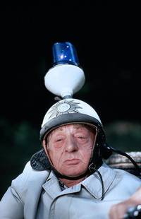 Кадр 00 Schneider - Jagd auf Nihil Baxter