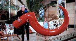 Кадр из фильма "Твист снова в Москве" - 1