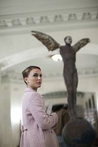 Кадр Чёрный лебедь