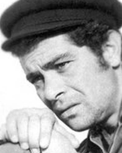 Бехруз Восуги фото