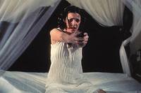 Кадр Тень во мраке