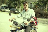 Кадр Курьер из "Рая"