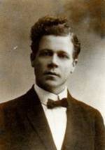 Aku Peltonen фото