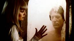 Кадр из фильма "Галаксина" - 2