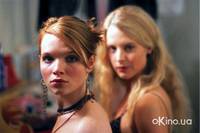 Кадр Девочки снова сверху