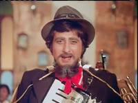 Кадр Амар,  Акбар, Антони