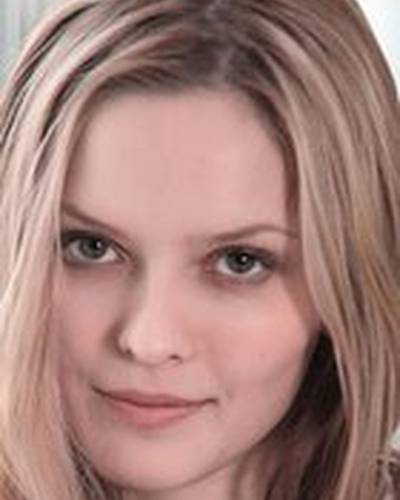 Александра Попова фото