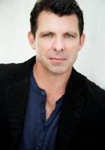 Уорвик Янг фото