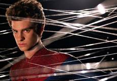 Эндрю Гарфилд предложил сделать Спайдермена бисексуалом