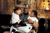 Кадр Ангелы у кромки поля