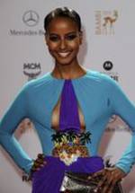 Сара Нуру фото