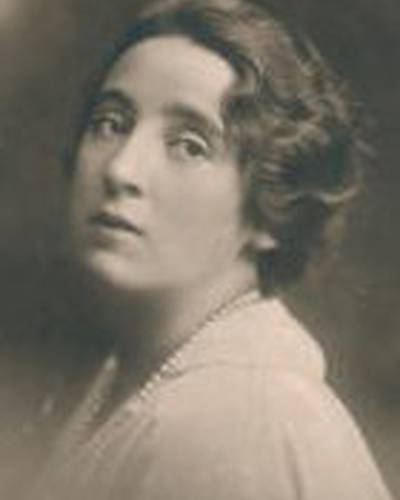 Martha Novelly фото