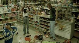 Кадр из фильма "Мертвеход" - 2