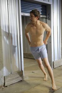 Кадр Быть человеком