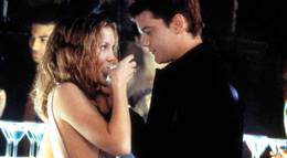 Кадр из фильма "Сплетня" - 2