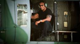 Кадр из фильма "Герой" - 2