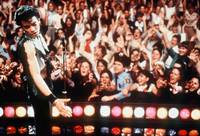 Кадр Создатель кумиров