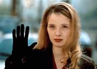 Кадр Три цвета: Белый