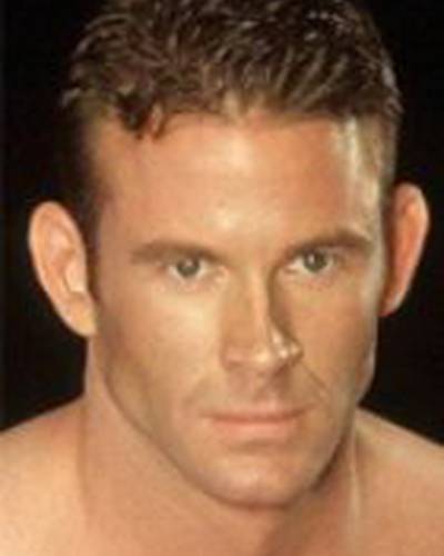 Кен Райкер фото