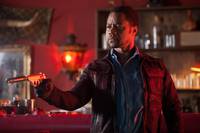 Кадр Мачете убивает