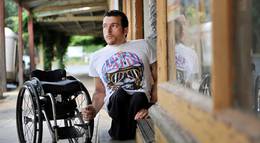 Кадр из фильма "Золото: Вы можете сделать больше, чем вы думаете" - 2