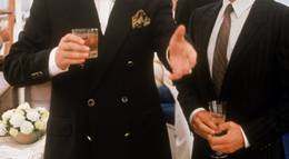 Кадр из фильма "Детективы Агаты Кристи: Джентльмен в коричневом" - 2