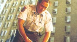 Кадр из фильма "Воскрешая мертвецов" - 2