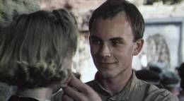 Кадр из фильма "Наградить (посмертно)" - 1