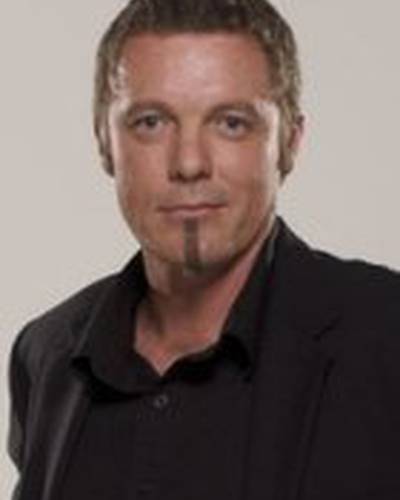 Уоррик Грайр фото