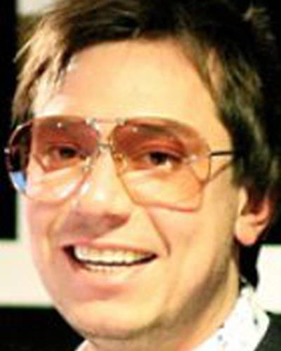 Антон Комяхов фото