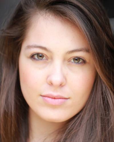 Sarah Naudi фото