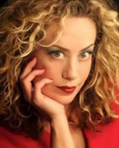 Эшли Уэст Леонард фото