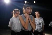 Кадр Улыбайся