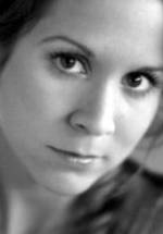 Ясмин Канли фото