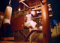 Кадр Не отступать и не сдаваться