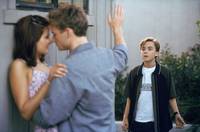 Кадр Малкольм в центре внимания