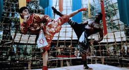 Кадр из фильма "Король кикбоксеров" - 1