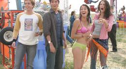 Кадр из фильма "Держись до конца" - 1