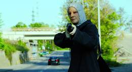 Кадр из фильма "Грабитель" - 2