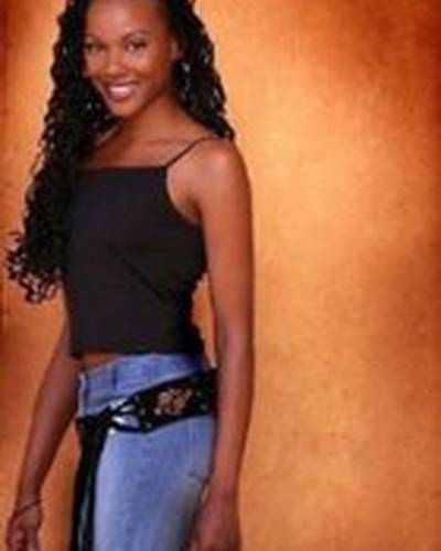 Намби Е. Келли фото