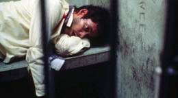 Кадр из фильма "Грешная жизнь" - 1