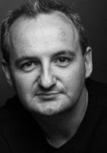 Майкл Бейтс фото