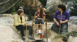 Кадр из фильма "Всё тип-топ, или Жизнь на палубе" - 2