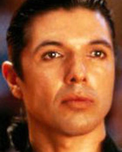 Рик Валенсуела фото