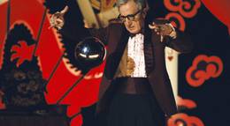 Кадр из фильма "Сенсация" - 2