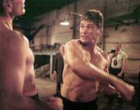 Кадр Тяжелые времена