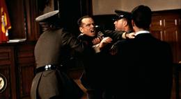 Кадр из фильма "Несколько хороших парней" - 2